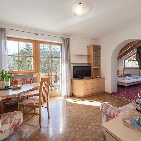 Trinnerhof- Hof Chalets Und Obsthof Mit Zimmer Natz-Schabs Exterior foto