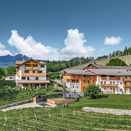 Trinnerhof- Hof Chalets Und Obsthof Mit Zimmer Natz-Schabs Exterior foto