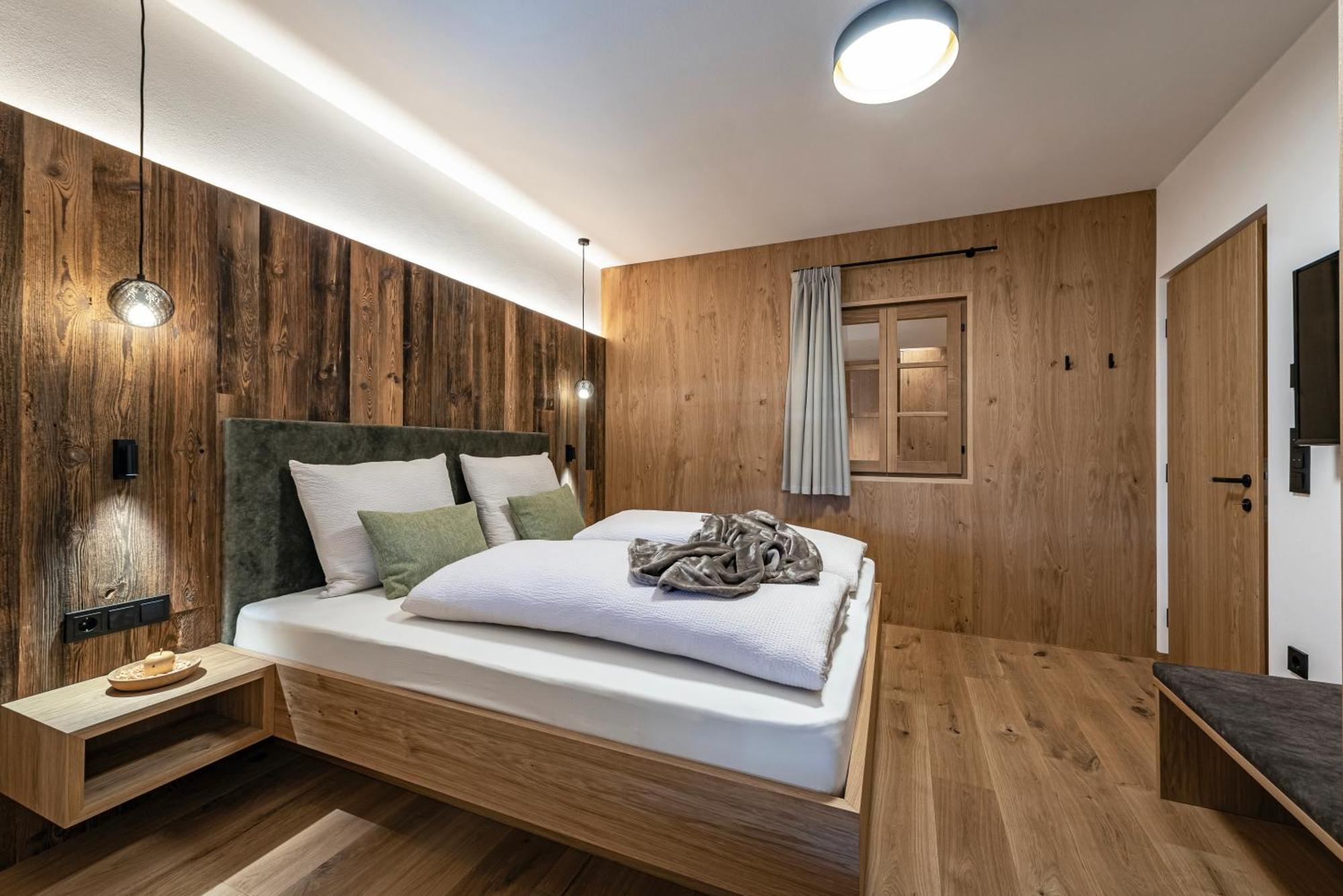 Trinnerhof- Hof Chalets Und Obsthof Mit Zimmer Natz-Schabs Exterior foto